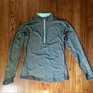 Nike Element 1/2 Zip in Mint Green Heather Size S